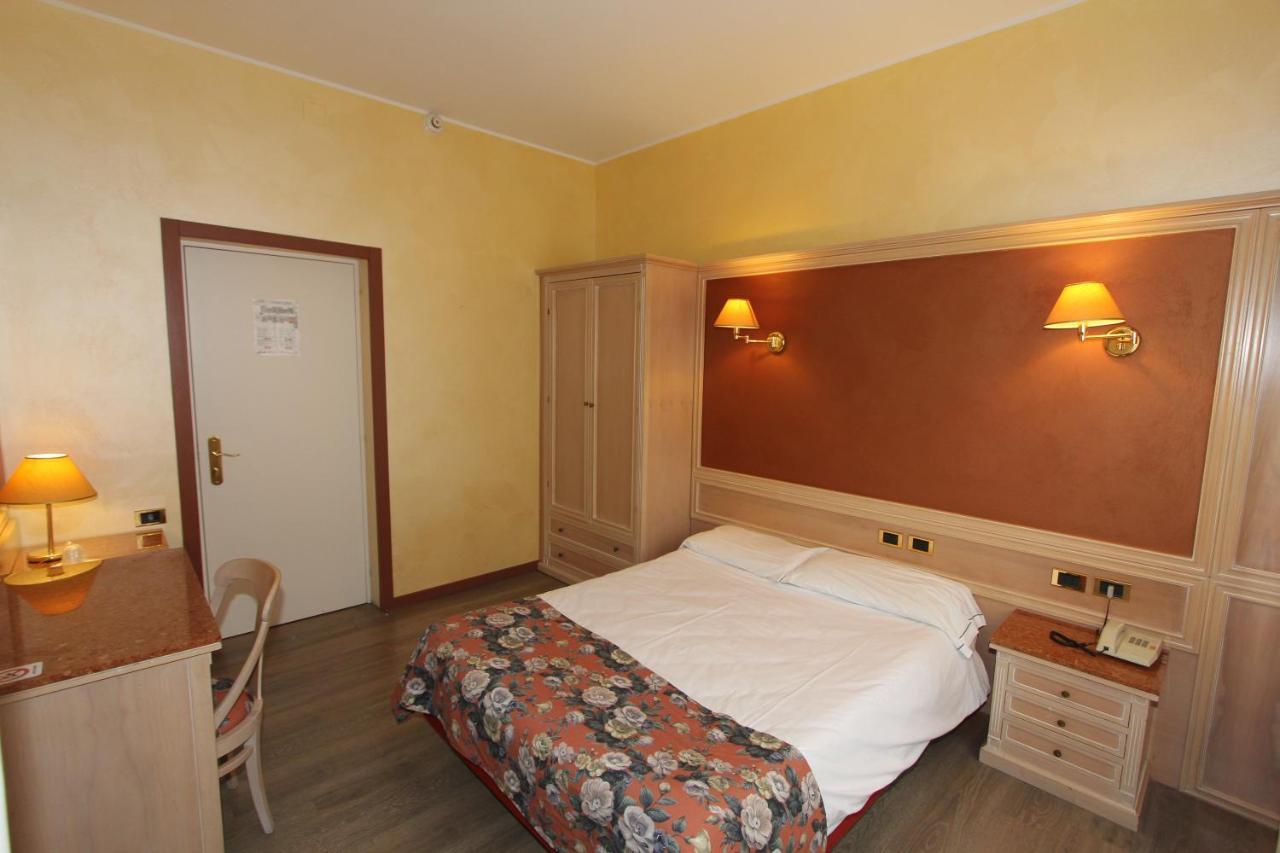 Park Hotel Reggio nell'Emilia Esterno foto