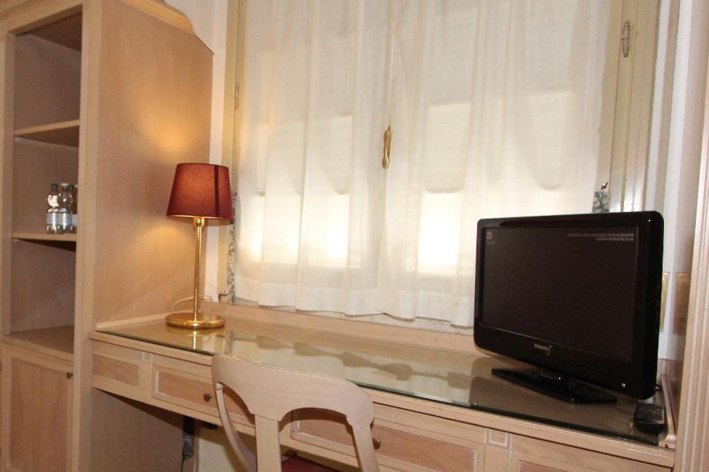 Park Hotel Reggio nell'Emilia Esterno foto