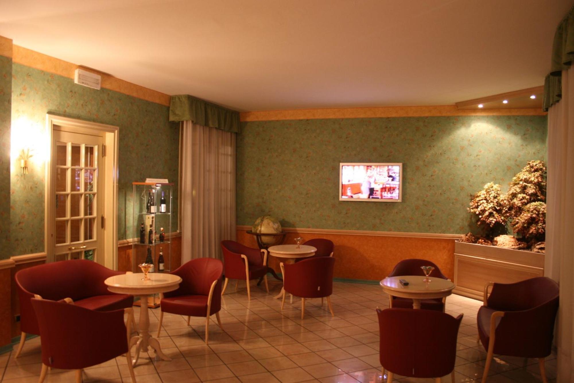 Park Hotel Reggio nell'Emilia Esterno foto